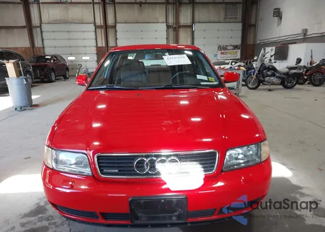 1998 Audi A4 2.8 z USA, uszkodzony, nr VIN WAUED28D6WA199472